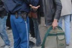 السجن النافذ لضابطي شرطة أطلقا سراح متهم فار من القانون