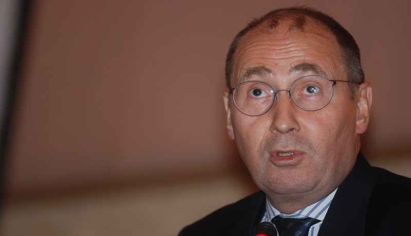 دريونكور يعترف بفضل العربية على الفرنسية  