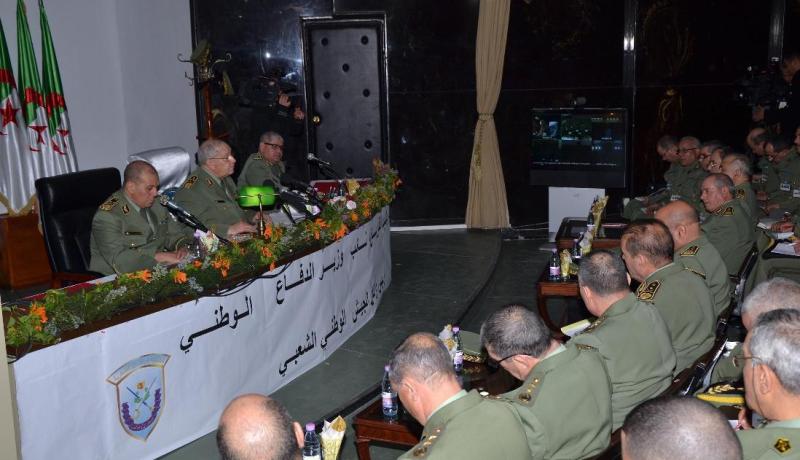 صور زيارة الفريق قايد صالح إلى الأكاديمية العسكرية لشرشال يوم 16 فيفري 2015