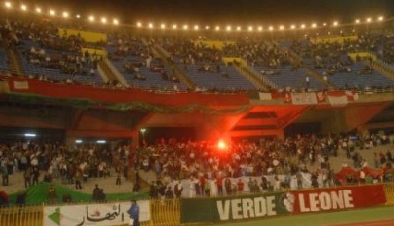 غلاء التذاكر.. المنتخب الوطني وأحداث باب الواد تفقد الداربي نكهته