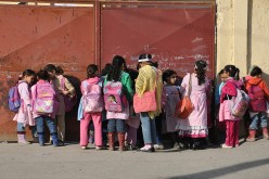 غلق ابتدائية احتجاجا على معلم اتهم بالتحرش والاعتداء الجنسي في حق 14 تلميذة في باتنة