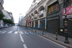 الجزائر العاصمة مدينة مهجورة يوم الجمعة