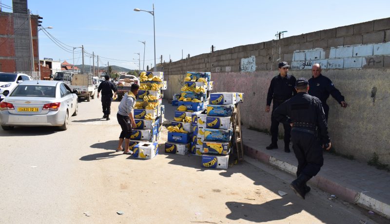 بالصور..شرطة بومرداس تستهدف أصحاب المحلات التجارية لردع المخالفين