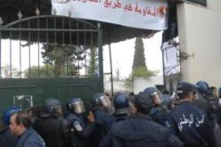 “هذا اعتداء على الحريات المكتسبة في أرض الشهداء و قبلة الأحرار”