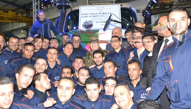 صور تدشين أول شاحنة مرسيديس في الجزائر