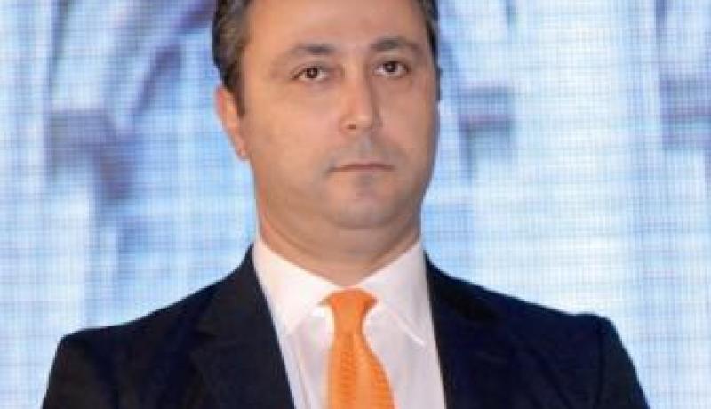 روتانا تُقاطع نجمة