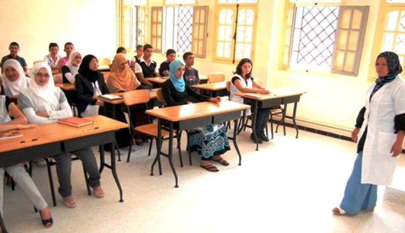 ‮ ‬منح بين ‮0002 ‬و‮0003 ‬دينار لموظفي‮ ‬المصالح الاقتصادية