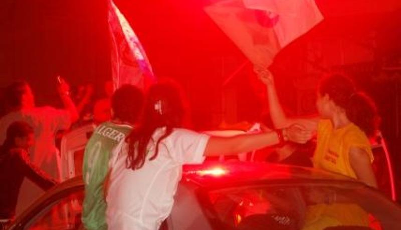 الفرحة تحولت إلى جنون ومن أجل الجزائر كل شيء يهون