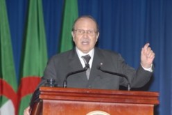 بوتفليقة يعلن عن رفع منحة الطلبة الجامعيين والمتكونين بنسبة 50 بالمائة