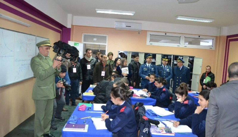 وسائل الاعلام الوطنية في زيارة موجهة لمدرسة أشبال الأمة بالبليدة