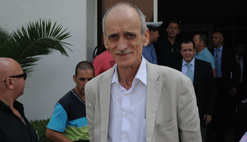 التيار لا يمر بين الفاف والرابطة