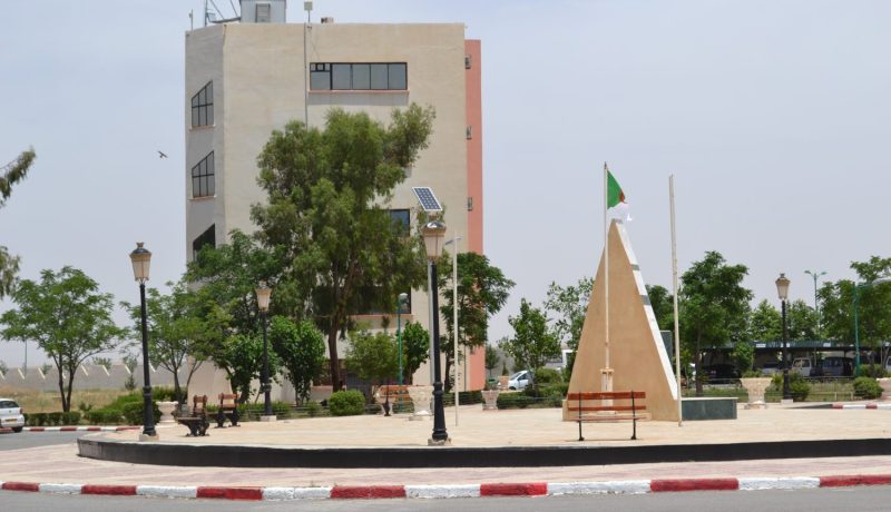 10 جرحى بعد مواجهات «عروشية» بين الطلبة في جامعة خنشلة