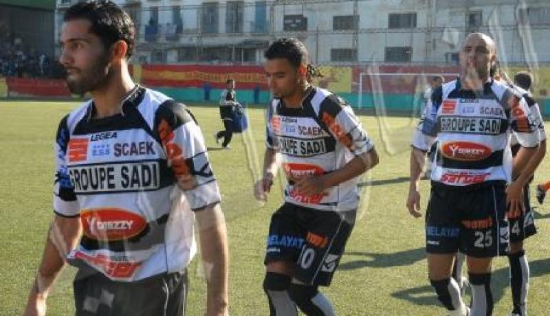 حاج عيسي في راحة، فرانسيس يعود، سوقار في الاحتياط ولموشية يعود للمنافسة الشهر القادم