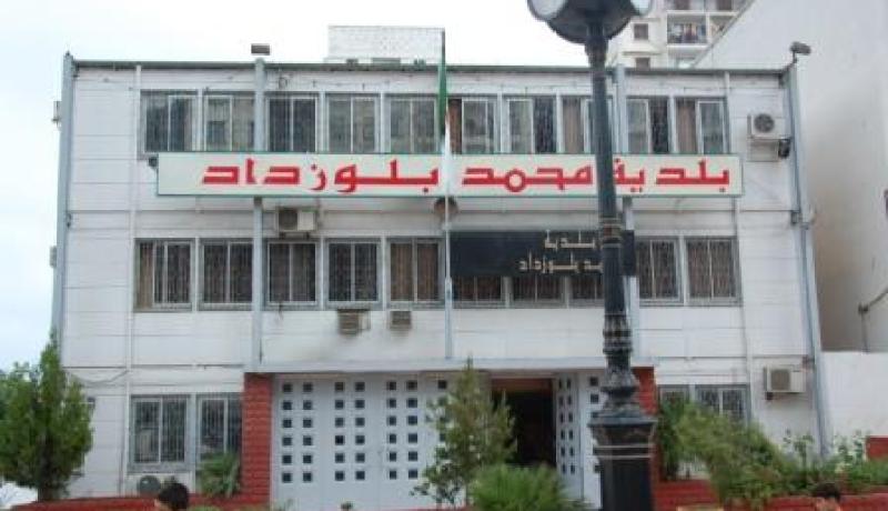 مواطنون اعتادوا على العمل ..إدارات مفتوحة والسكيفاج داير حالة