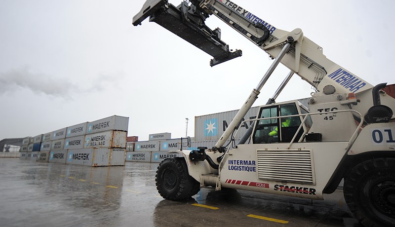 الاستيــراد ممنـــوع علـــى كـــل مستــورد يرفـض تقديــــم وضعيــــة حسابــــه البنكـــي