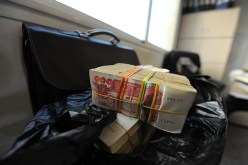 كاميرا مراقبة تكشف مخطط عصابة استولت على خزنة حديدية بها ما يقارب 3 ملايير