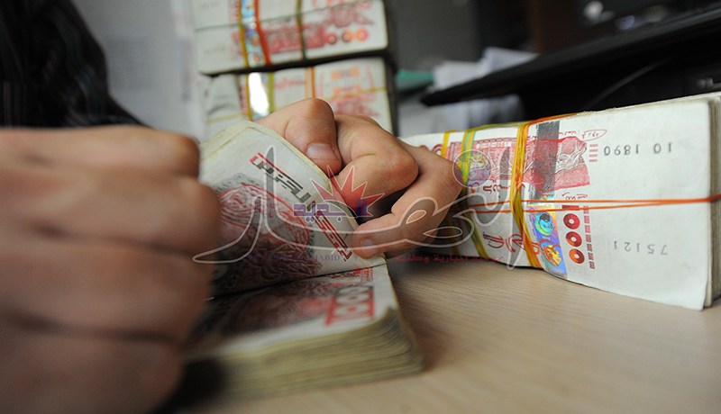 التحقيق في تعاملات تجارية وهمية لتجار مع شركة للمشروبات الغازية