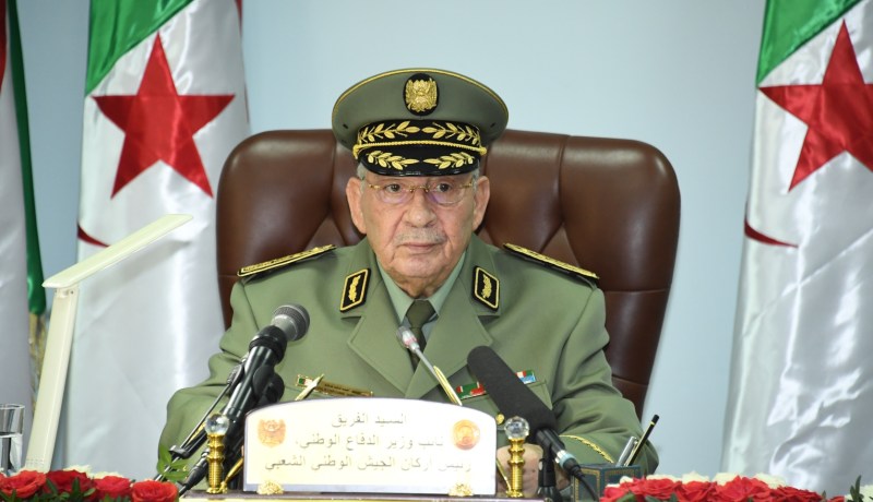 قايد صالح يترحم على شهداء الواجب الوطني