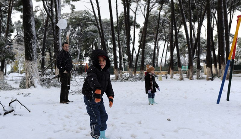 العاصمة على موعد مع الثلوج ظهيرة اليوم