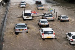 هلاك شخص وانتشال ‮7 ‬آخرين جرفتهم مياه الأمطار المتساقطة