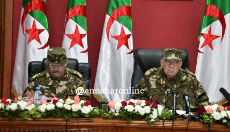 الفريق القايد صالح يؤكد أن الجزائر واحة أمن وأمان