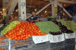 المضاربون يرفعون أسعار المواد الاستهلاكية إلـى الضعف، أسابيع قبل حلول رمضان