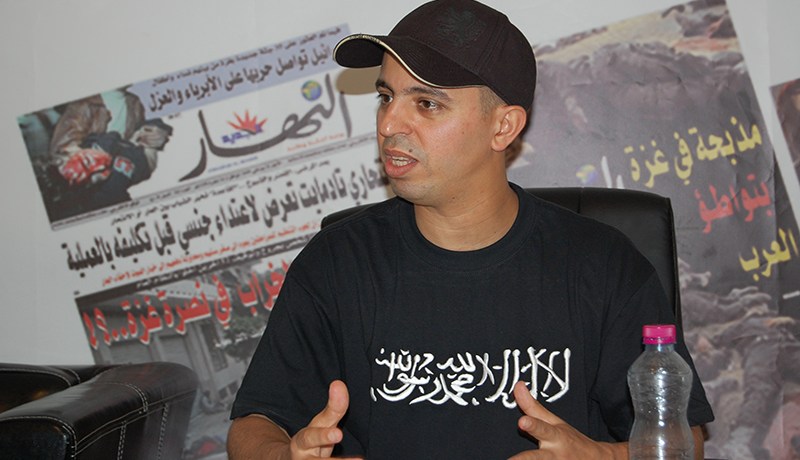 أدعوا دائما لبوتفليقة بالشفاء.. فلماذا أحرم من تجديد جوازسفري