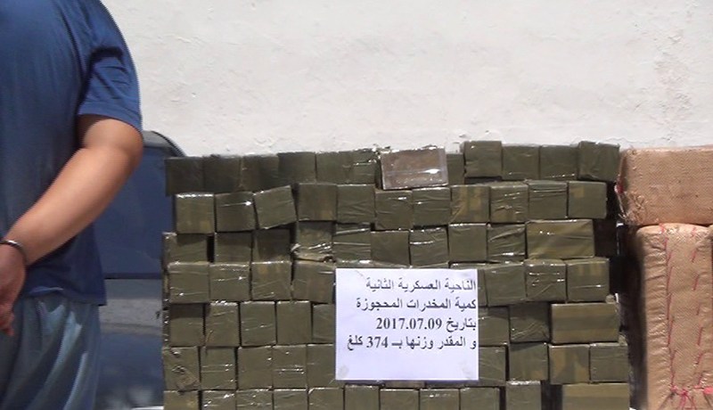 بالصور…ايقاف 4 بارونات وحجز 374 كلغ من الكيف بتلمسان