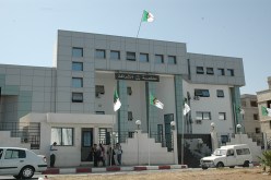 “عساس” ينتحل صفة سائق الوالي ويستولي على أموال من طالبي السكن في بوزريعة