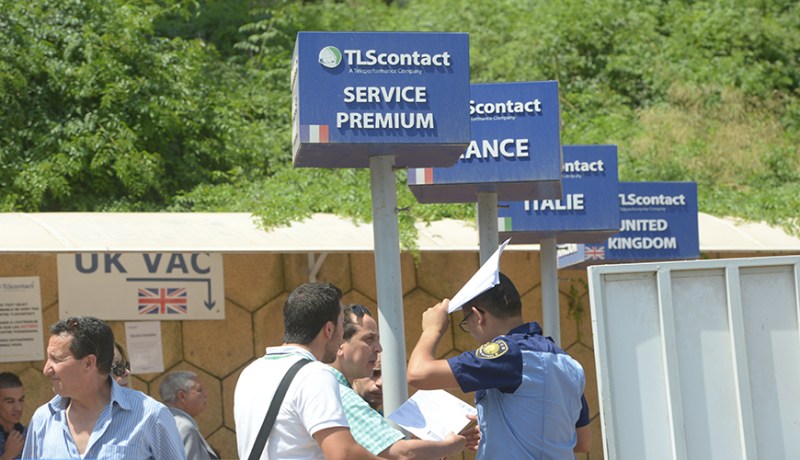 نصف مليون جزائري تحصلوا على تأشيرة شنغن من السفارة الفرنسية في 2016