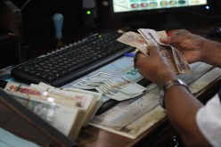 30 موظفا بريديا متهمون باختلاس 9 ملايير من أموال التسجيل في الباك