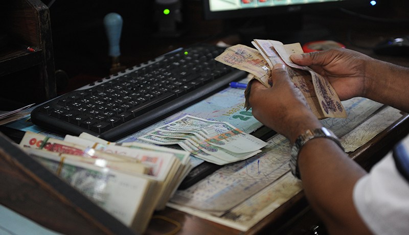 30 موظفا بريديا متهمون باختلاس 9 ملايير من أموال التسجيل في الباك