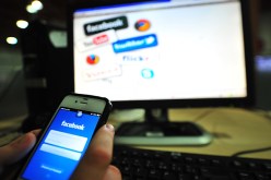 غلق 40 صفحة «فايسبوك» لتأمين «باك» 2017