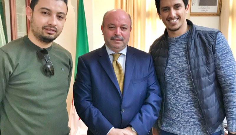 سفير الجزائر في الكويت يستقبل “إبن فطوطة”