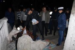 بالصور ..شرطة بجاية تقدم وجبات ساخنة للأشخاص بدون مأوى