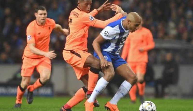 براهيمي أسوأ لاعب في مباراة ليفربول !