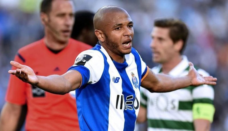 بشكتاش يقدم أول عرض لضم براهيمي !!