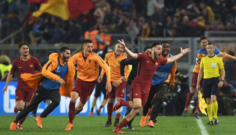 روما يُحقق “ريمونتادا” تاريخية ويُقصي البارصا من التشامبيانزليغ