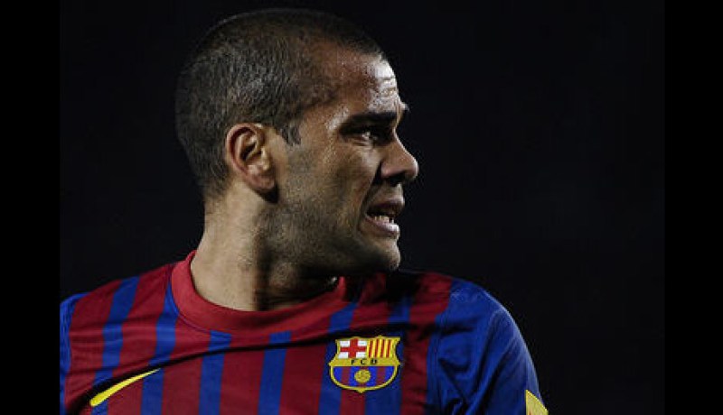 دانييل ألفيس برشلونة خذلني والكرة الذهبية لميسي