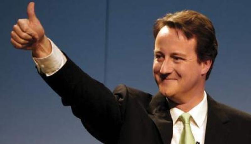 “كاميرون” يقدس شهر رمضان