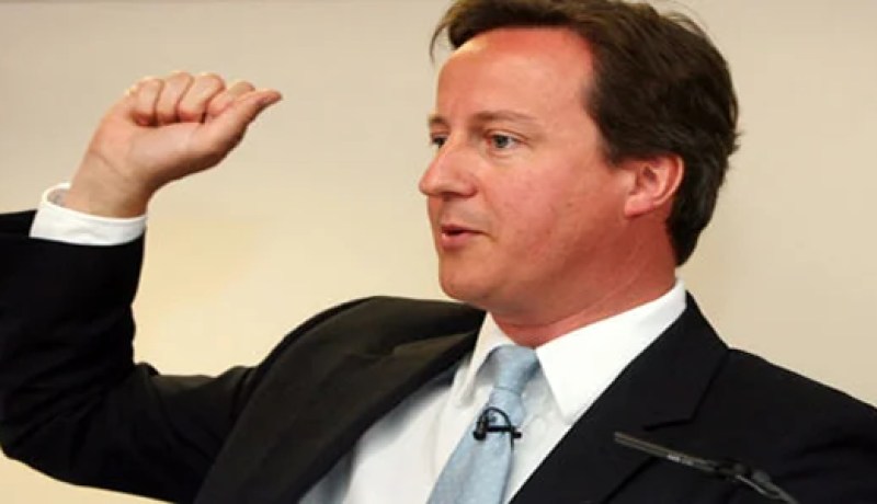 كامرون يدعو إلى الإسراع بتطبيق حل الدولتين بين الفلسطينيين والإسرائيليين