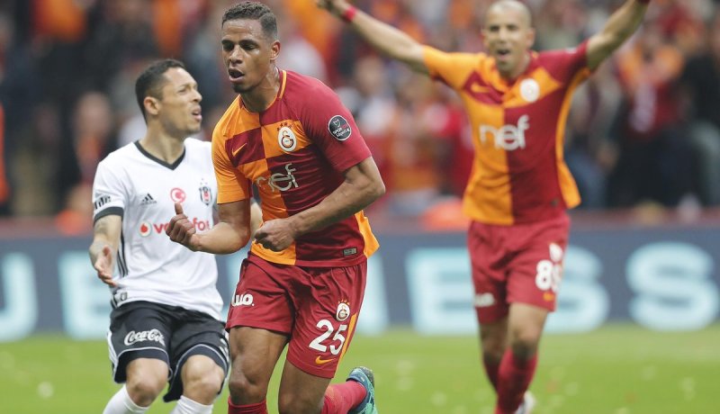 فيغولي يقود غلطة سراي لحسم الداربي وخطف الصدارة