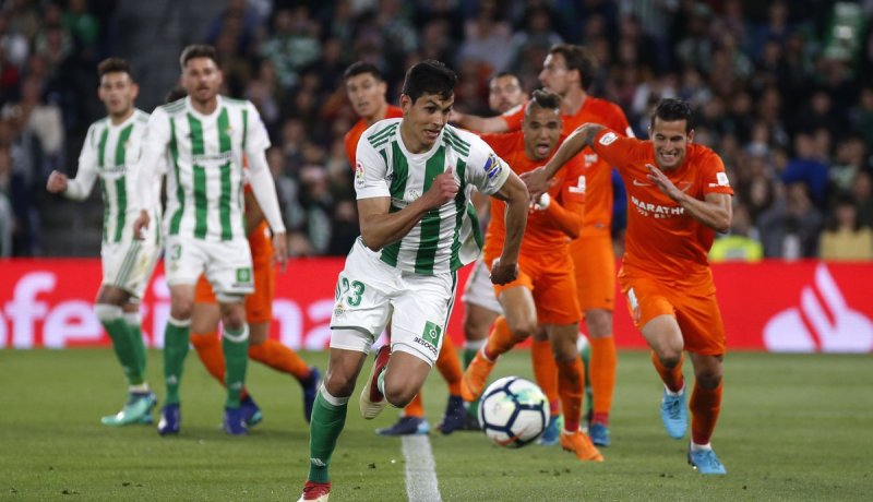 جماهير “الأندلس” تُشيد بأداء “ماندي” !