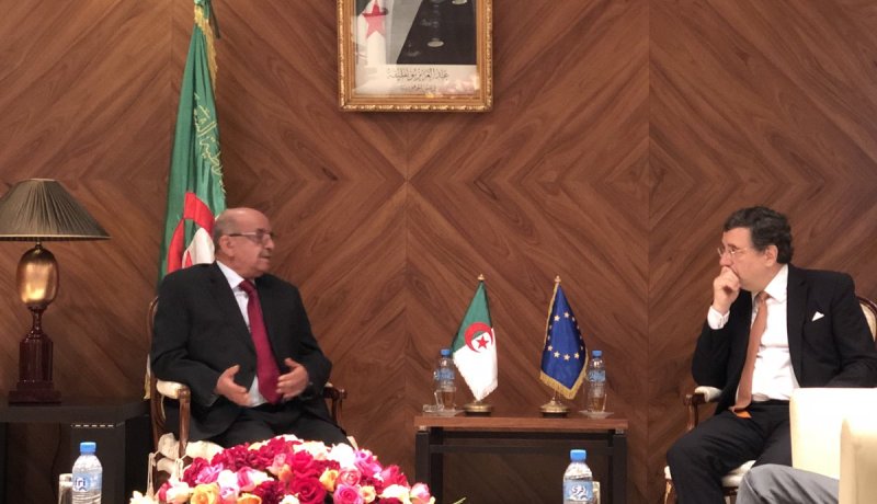 مساهل وأنخيل لوسادا فيرنانديز يناقشان مسار السلم في مالي