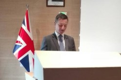 السفير البريطاني يعرض تجربة بلاده في مجال الأمن الإلكتروني