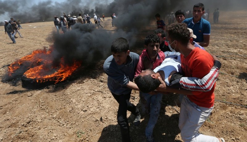 55 شهيــدا فلسطينيــا فــي يـــوم واحـــد خــــلال مسيــــرة «العـــــودة الكبـــــرى»