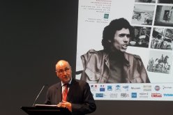 سفير فرنسا بالجزائر يحضر تكريم بنجامين ستورا