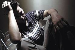 يـخـدّر زوجـتـه ..  ثـم يـقـامـر بجـسـدهـا بــدلاً مـن المــــال