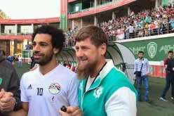 بالصور.. رئيس “الشيشان” يستقبل “صلاح” بروسيا