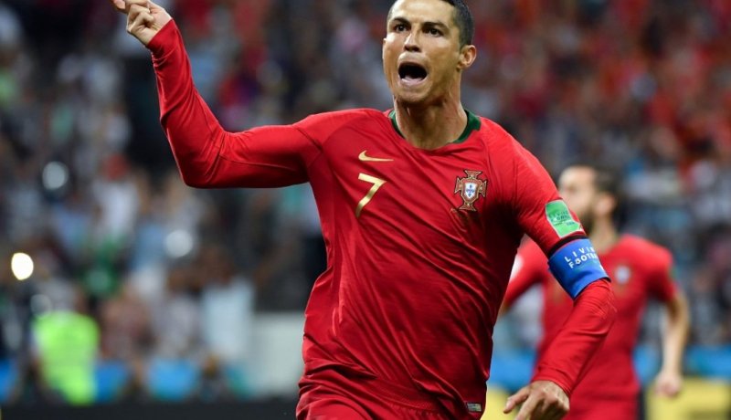 بالصور.. رونالدو يمنح البرتغال التفوق على إسبانيا في الشوط الأول